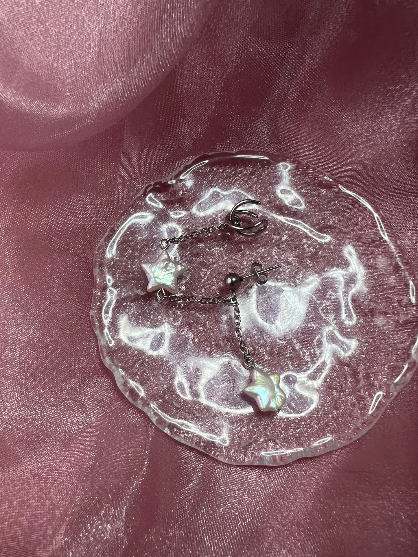 Midnight Earcuff