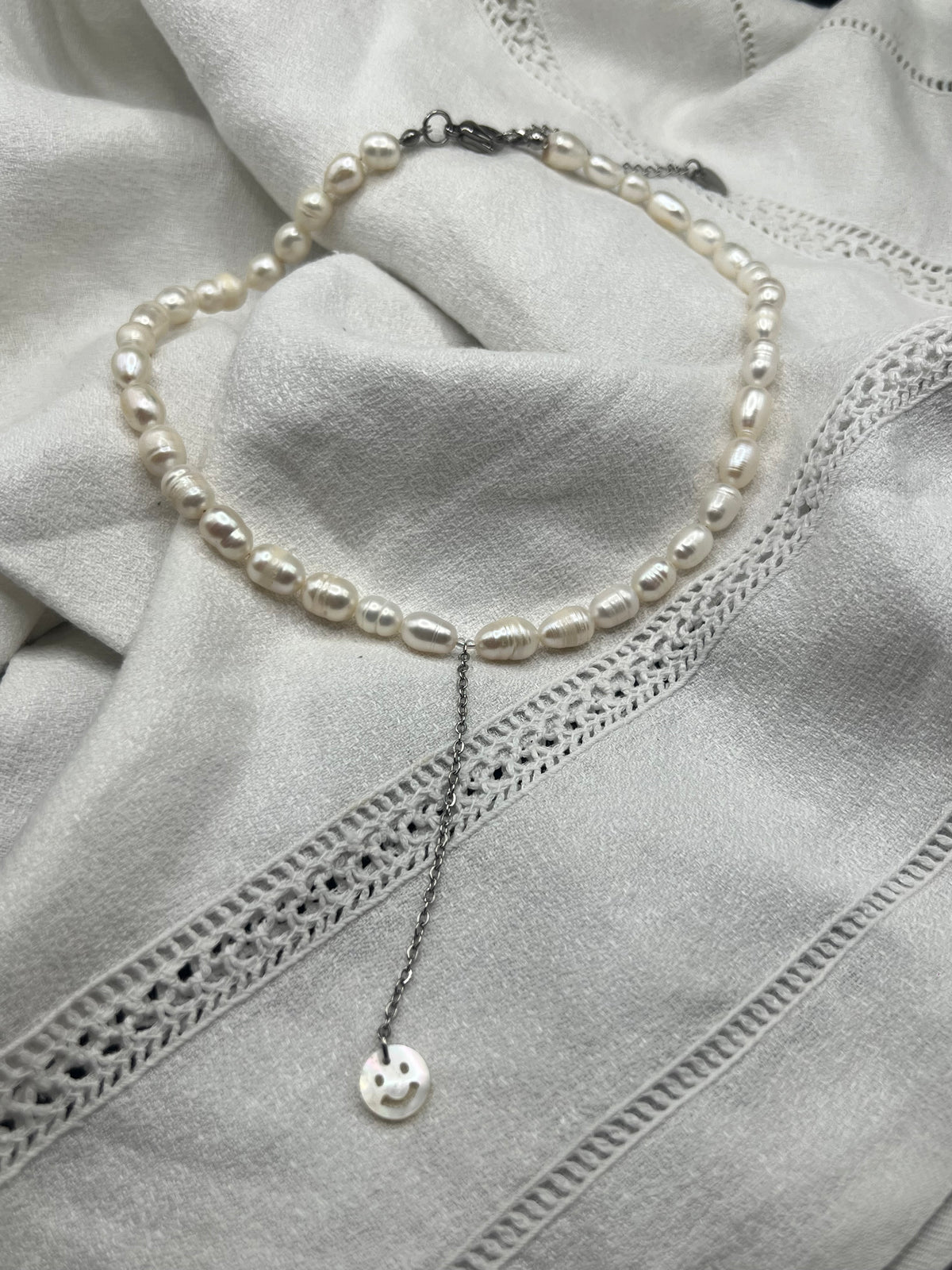 Pearly :) Choker Necklace