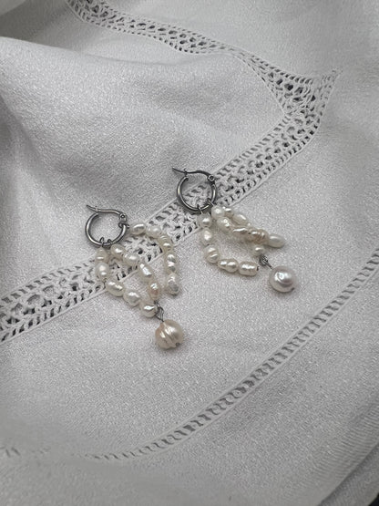 Mayhem Pearly Earrings