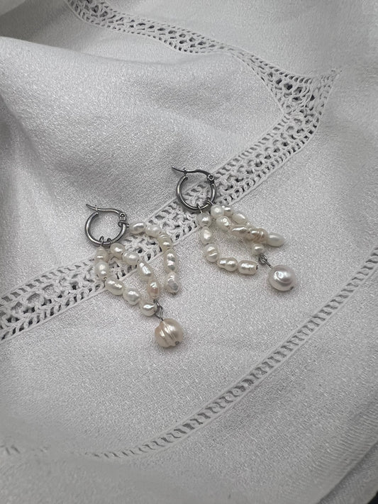 Mayhem Pearly Earrings