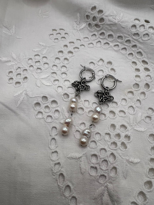 Egg? Chainmaille Earrings