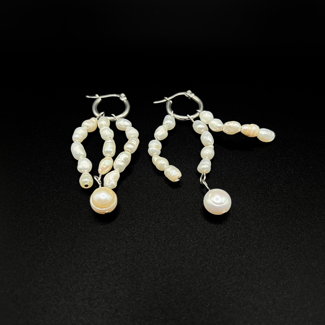 Mayhem Pearly Earrings
